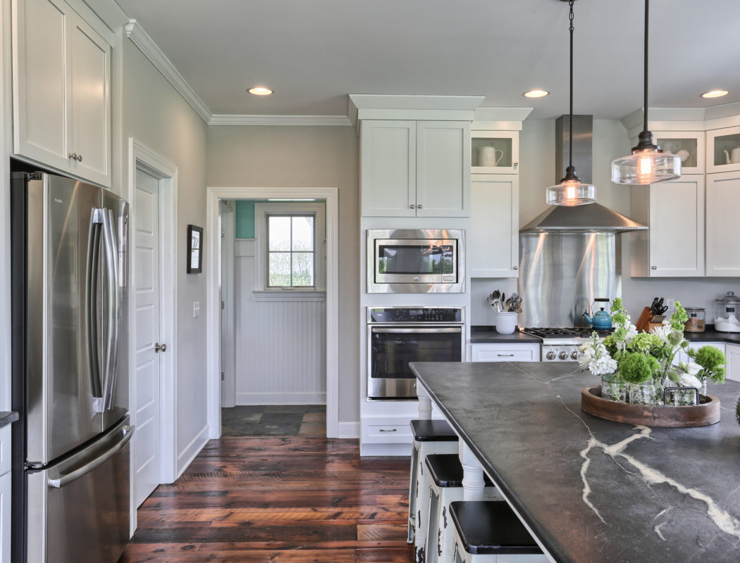 country farmhouse kitchen