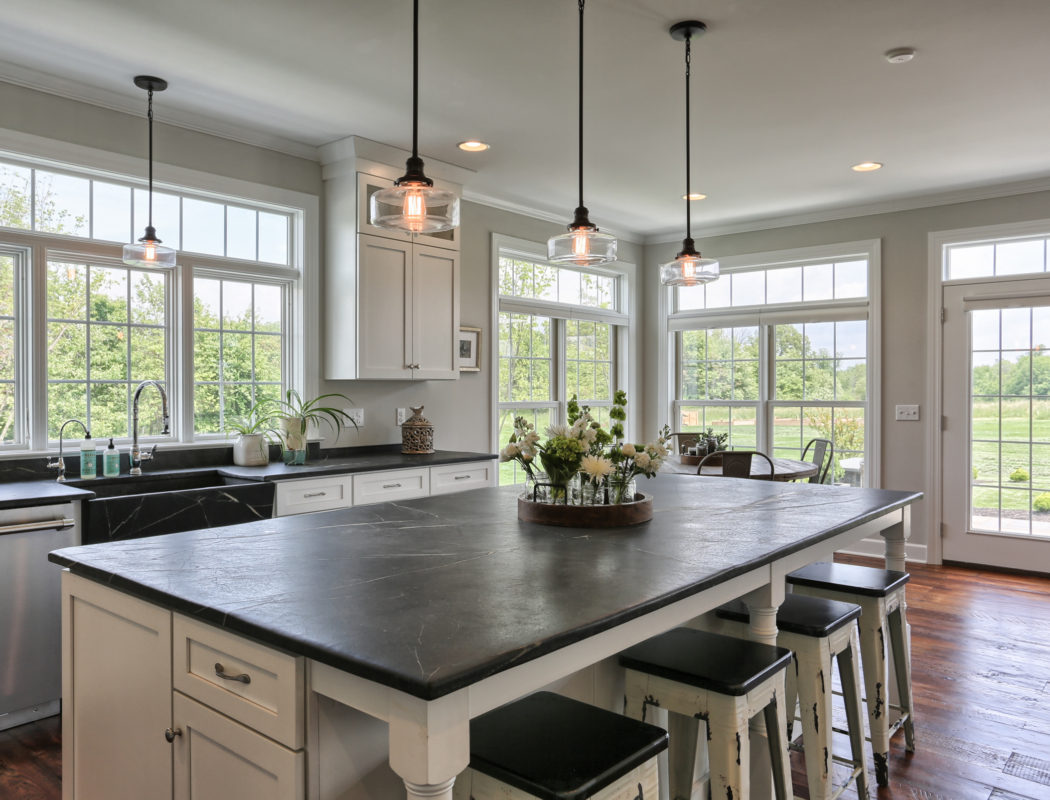country farmhouse kitchen island & bar seating
