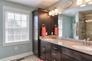 craftsman cottage master bathroom