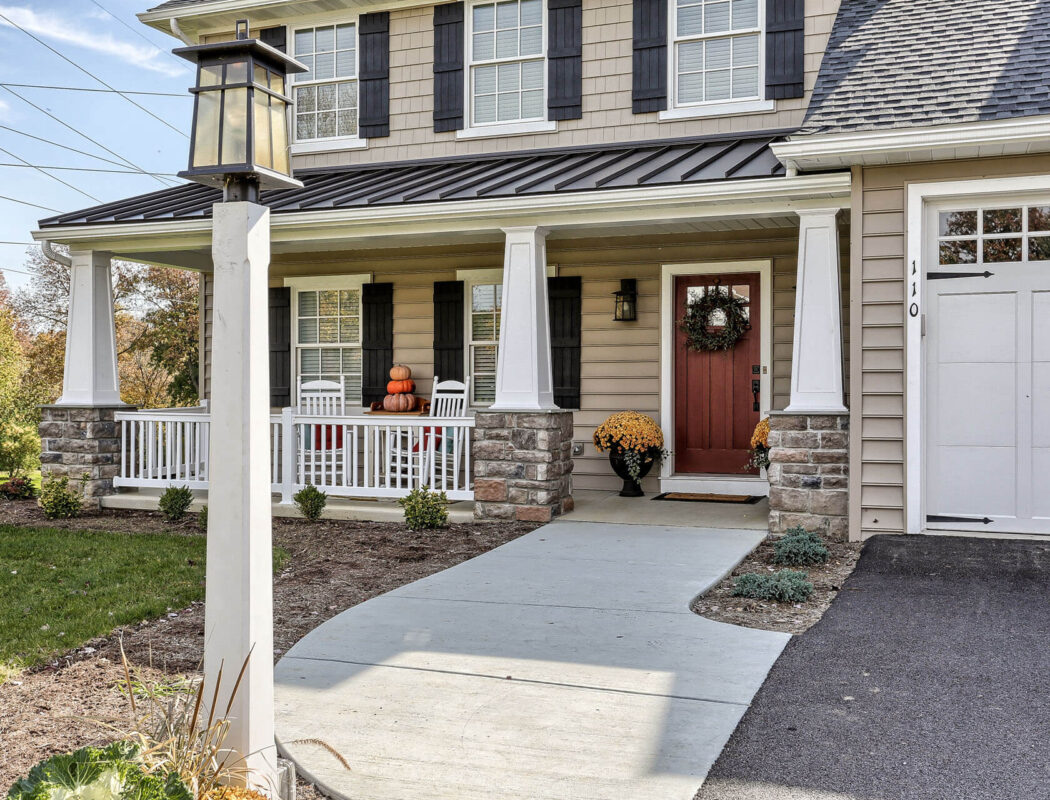 craftsman cottage walkway