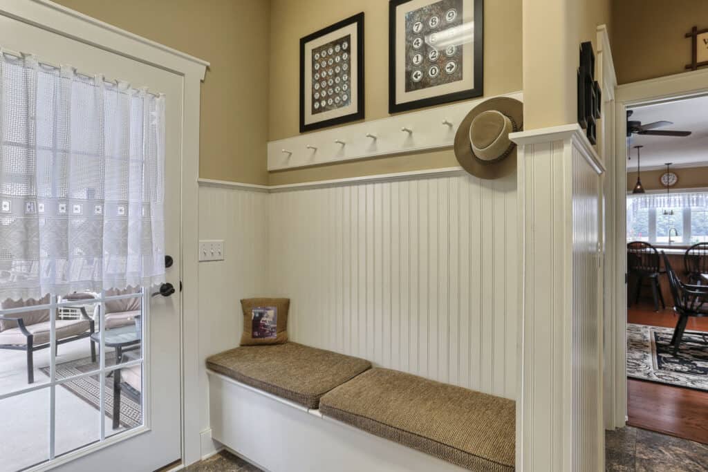 cushioned-bench-entryway