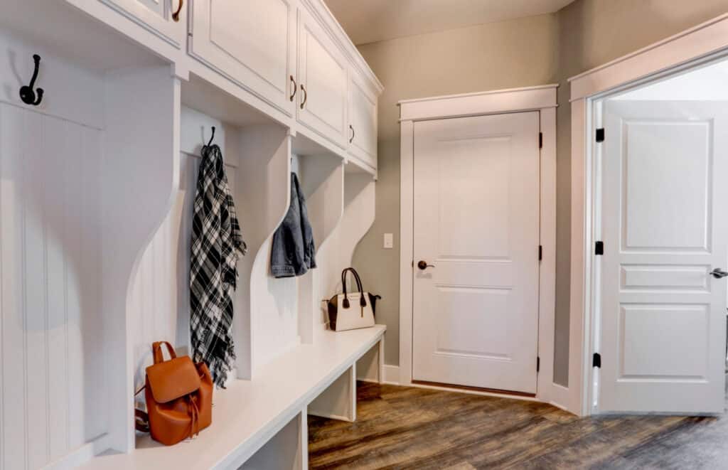 entryway-cubbies-home-renovation