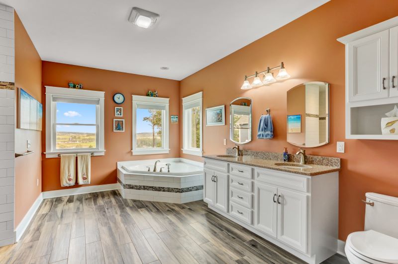 ranch-home-master-bath