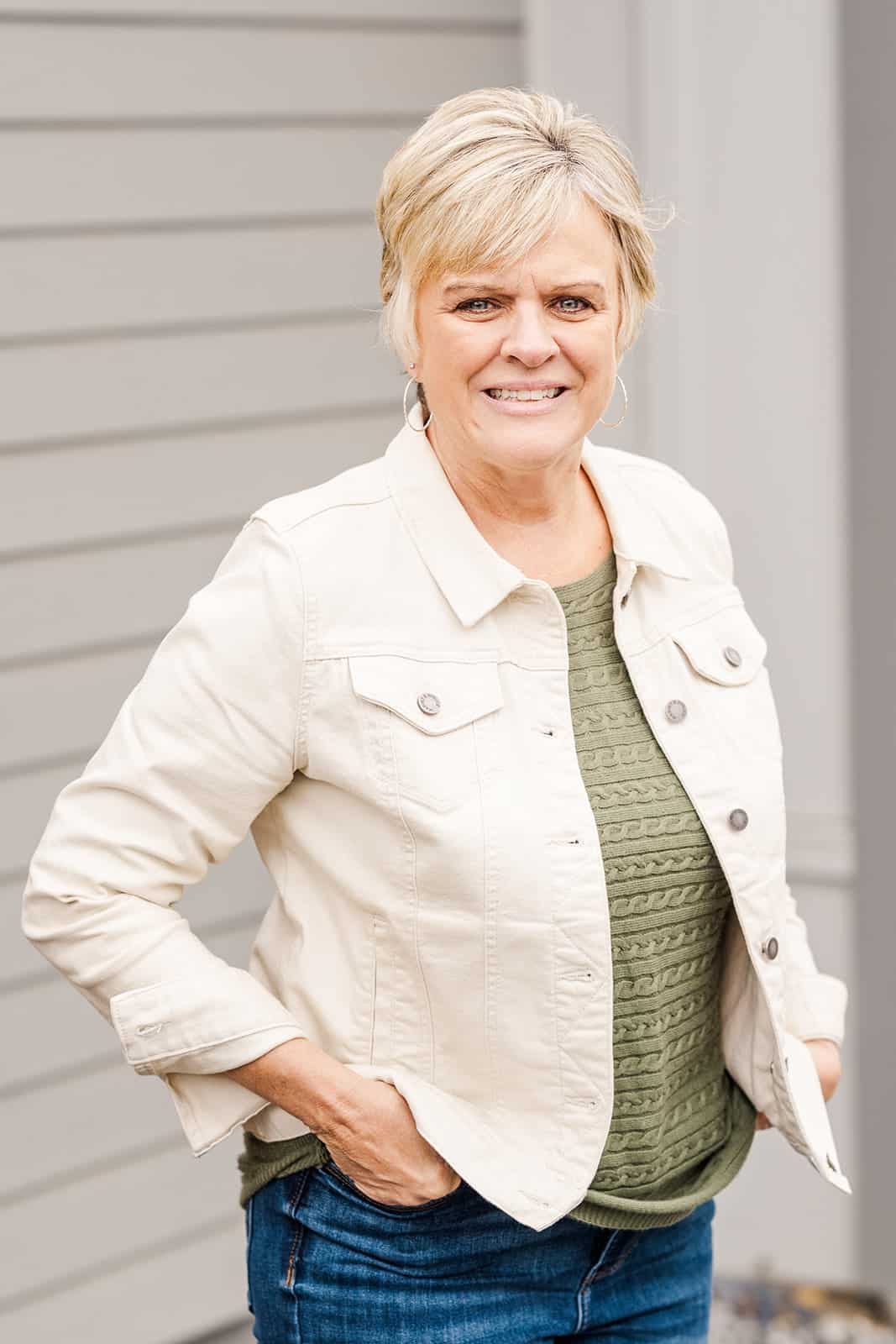 nancy craul - administrative assistant